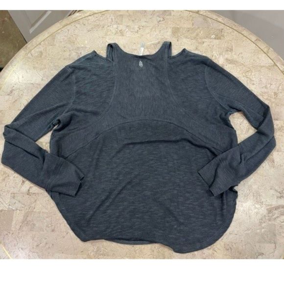 ❗️SOLD❗️Free People Zenith Long Sleeve Cold Shoulder Yoga Top Size L-Gray - Picture 4 of 5